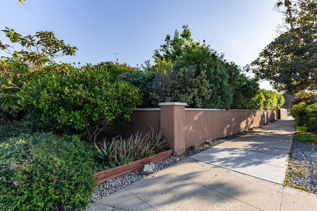 1121 Vista Way, Oceanside, CA 92054