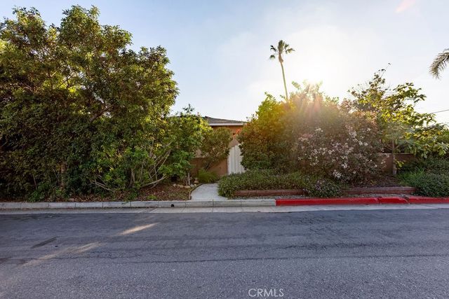 1121 Vista Way, Oceanside, CA 92054