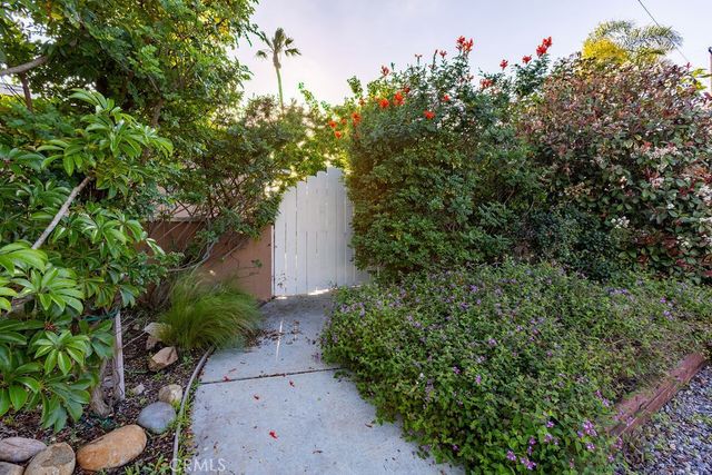 1121 Vista Way, Oceanside, CA 92054