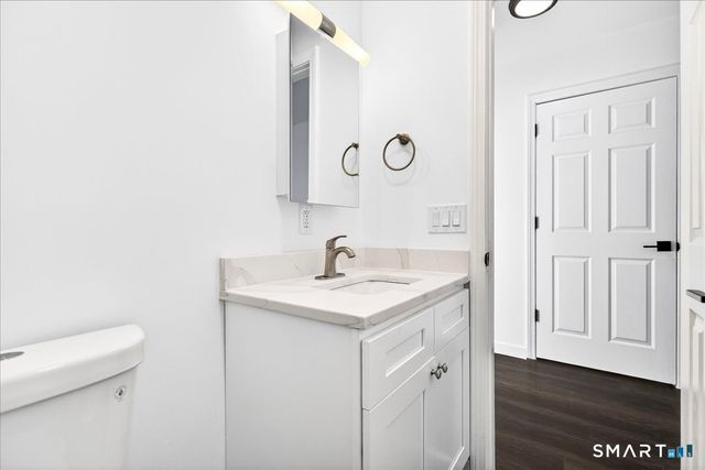 15 Crest Street D27, West Haven, CT 06516