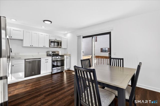 15 Crest Street D27, West Haven, CT 06516