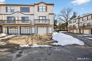 15 Crest Street D27, West Haven, CT 06516