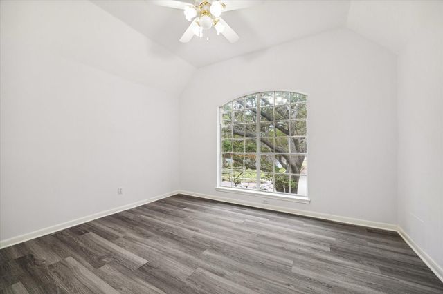 2715 Oakland Drive, Sugar Land, TX 77479