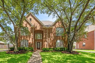 2715 Oakland Drive, Sugar Land, TX 77479