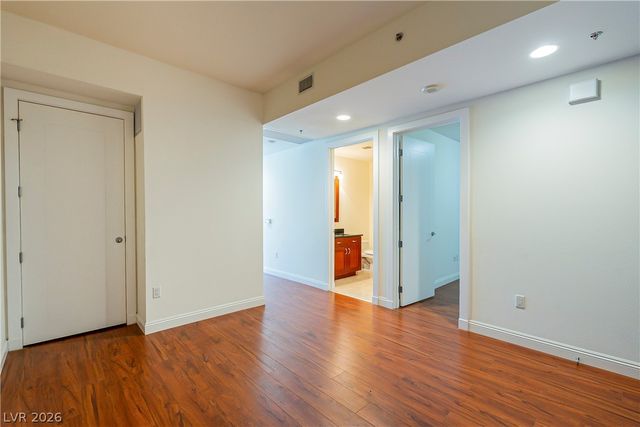 4525 DEAN MARTIN Drive 1405, Las Vegas, NV 89103