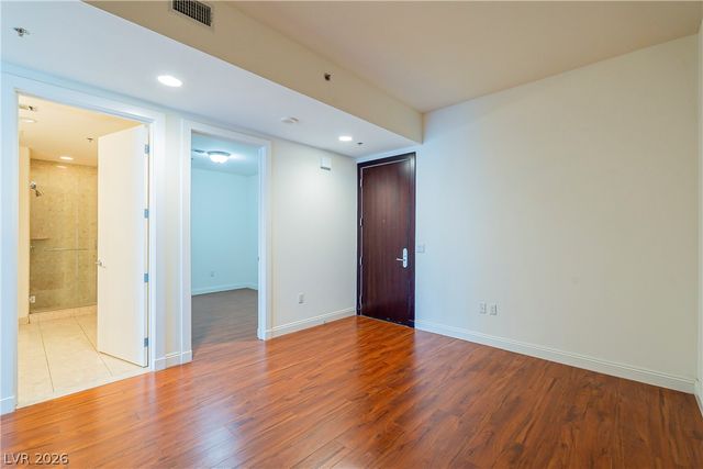 4525 DEAN MARTIN Drive 1405, Las Vegas, NV 89103