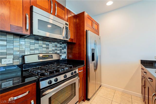 4525 DEAN MARTIN Drive 1405, Las Vegas, NV 89103