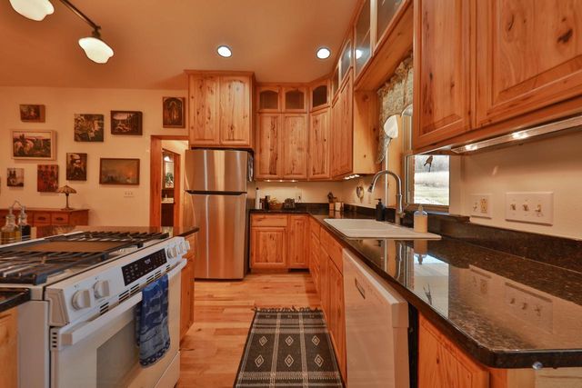 E16448 Sunrise Lane, Hillsboro, WI 54634