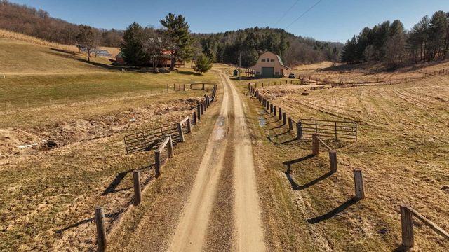 E16448 Sunrise Lane, Hillsboro, WI 54634