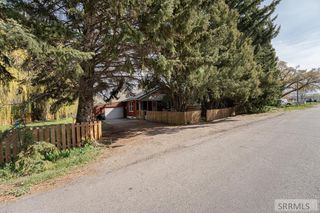 594 E 750 N, Firth, ID 83236
