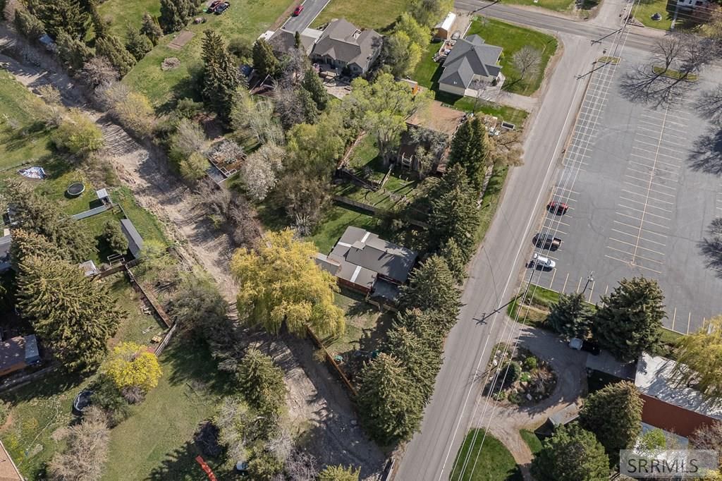 Image 21 of property listing at 594 E 750 N, Firth, ID 83236