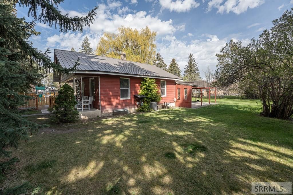 Image 29 of property listing at 594 E 750 N, Firth, ID 83236