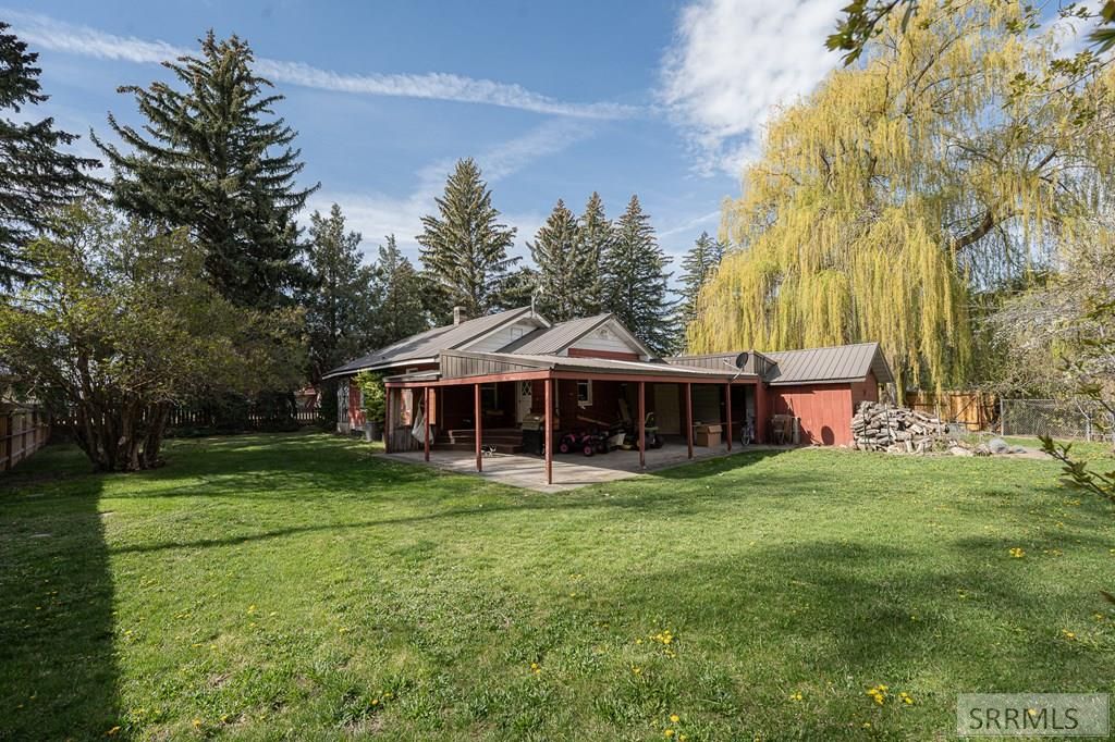 Image 30 of property listing at 594 E 750 N, Firth, ID 83236