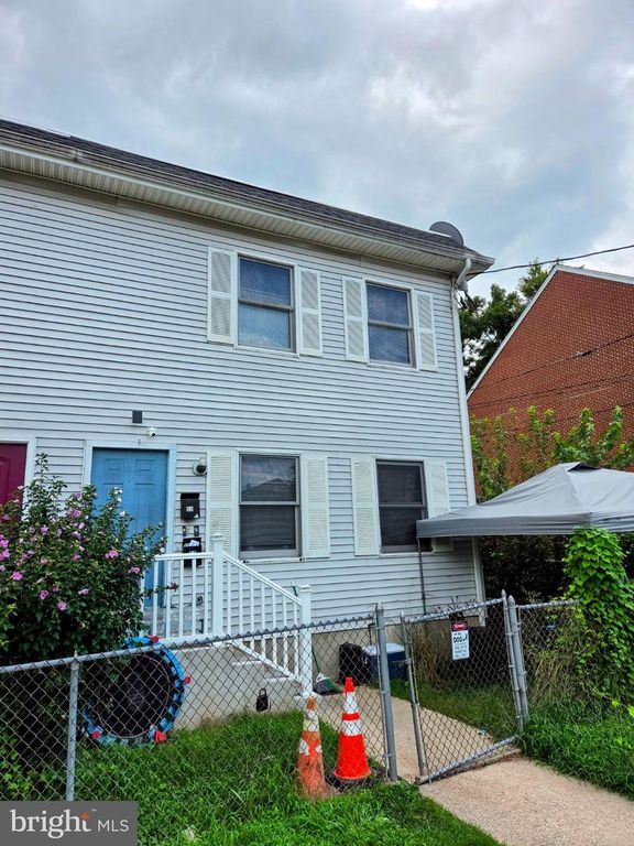 55 SUMMER ST #D, TRENTON, NJ 08618 — exterior