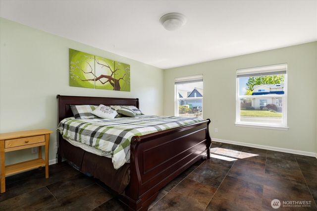 1751 SW Rock Rose Drive, Oak Harbor, WA 98277