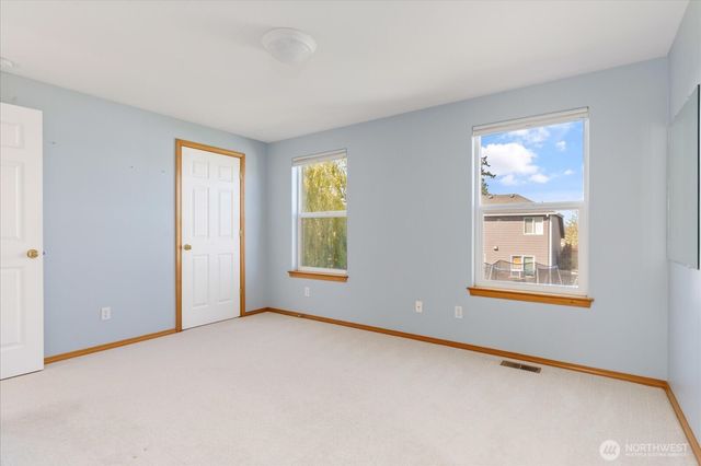 1751 SW Rock Rose Drive, Oak Harbor, WA 98277