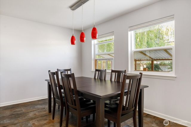 1751 SW Rock Rose Drive, Oak Harbor, WA 98277