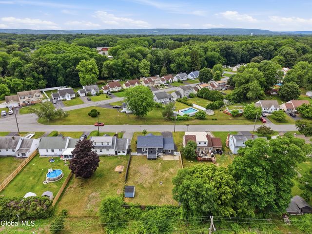 1022 Riggi Avenue, Rotterdam, NY 12303