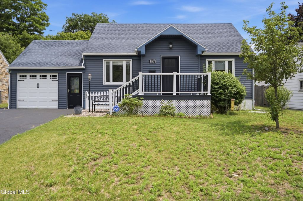 1022 Riggi Avenue, Rotterdam, NY 12303