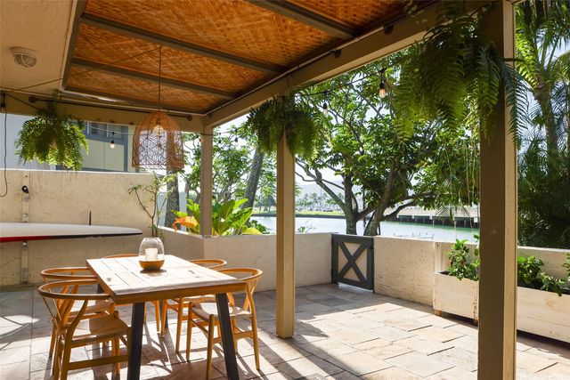 205 Kawaihae Street A6, Honolulu, HI 96825