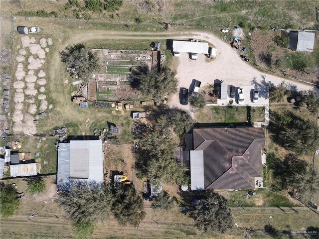 811 S Glasscock Boulevard, Alton, TX 78573