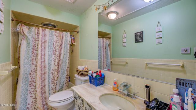 40 Fox Street, Gloversville, NY 12078