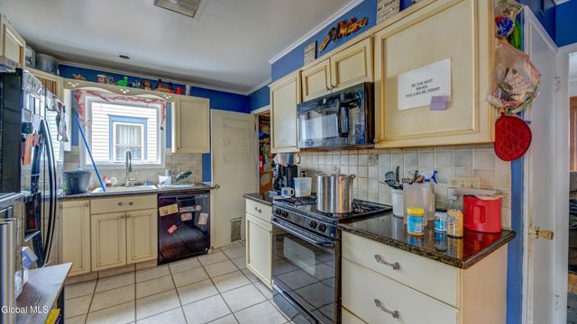 40 Fox Street, Gloversville, NY 12078