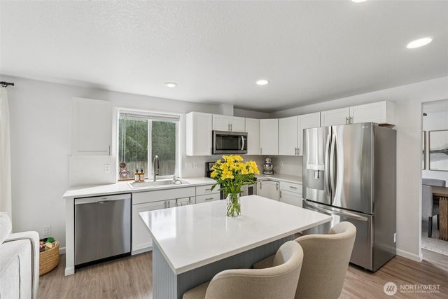 16001 NE 4th Way, Vancouver, WA 98684