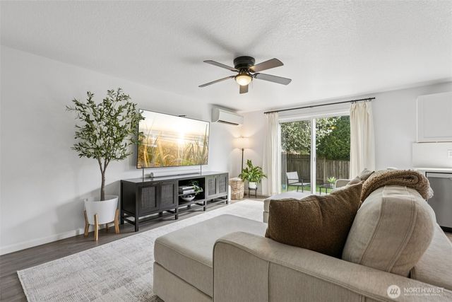 16001 NE 4th Way, Vancouver, WA 98684