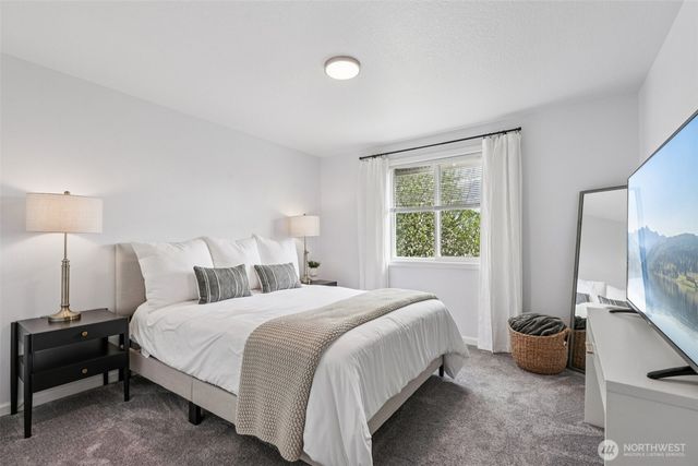 16001 NE 4th Way, Vancouver, WA 98684