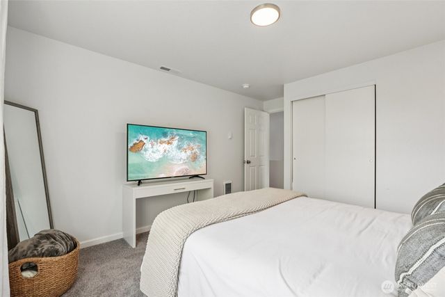 16001 NE 4th Way, Vancouver, WA 98684