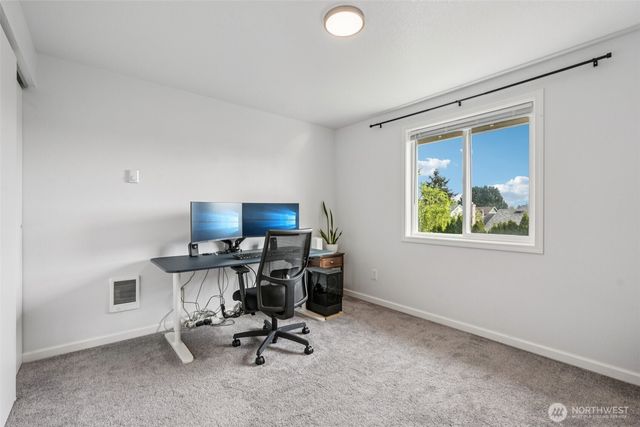 16001 NE 4th Way, Vancouver, WA 98684