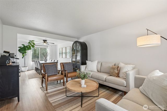 16001 NE 4th Way, Vancouver, WA 98684