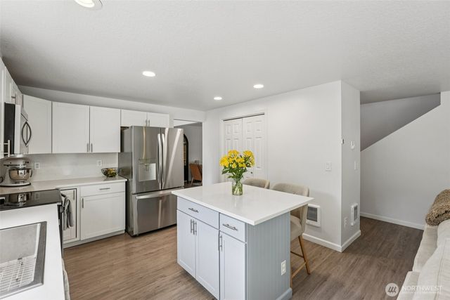 16001 NE 4th Way, Vancouver, WA 98684