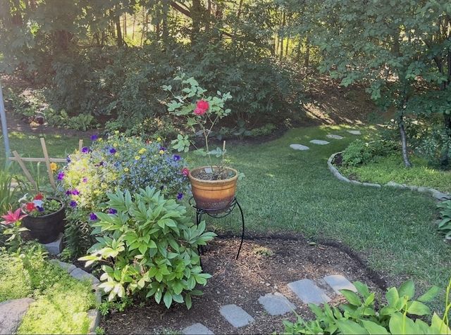 18 Beals Cove Road F, Hingham, MA 02043