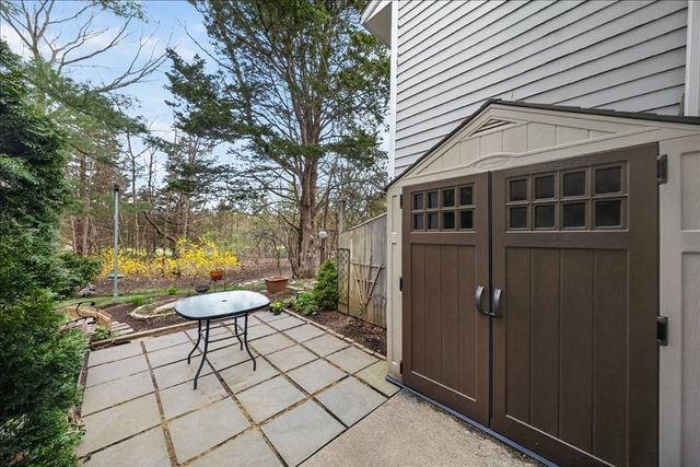 18 Beals Cove Road F, Hingham, MA 02043