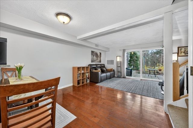 18 Beals Cove Road F, Hingham, MA 02043