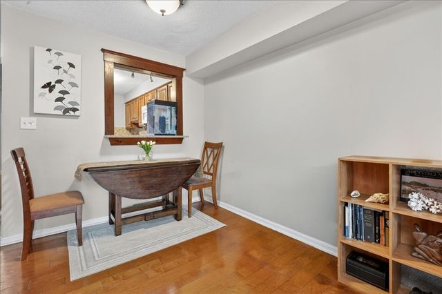 18 Beals Cove Road F, Hingham, MA 02043