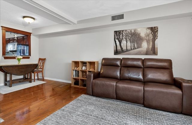 18 Beals Cove Road F, Hingham, MA 02043