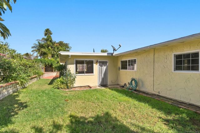 1132 S Rancho Santa Fe Rd, San Marcos, CA 92078