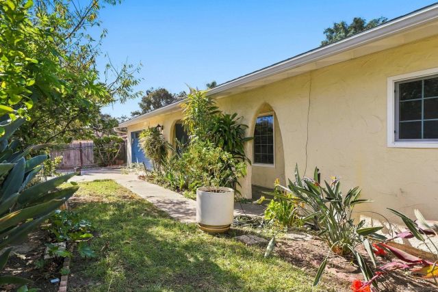 1132 S Rancho Santa Fe Rd, San Marcos, CA 92078