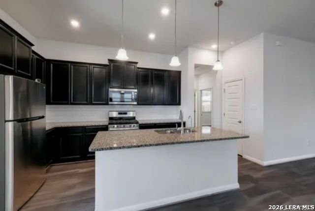 11531 Lightning Way, San Antonio, TX 78245