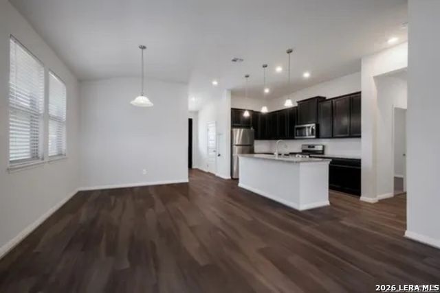 11531 Lightning Way, San Antonio, TX 78245