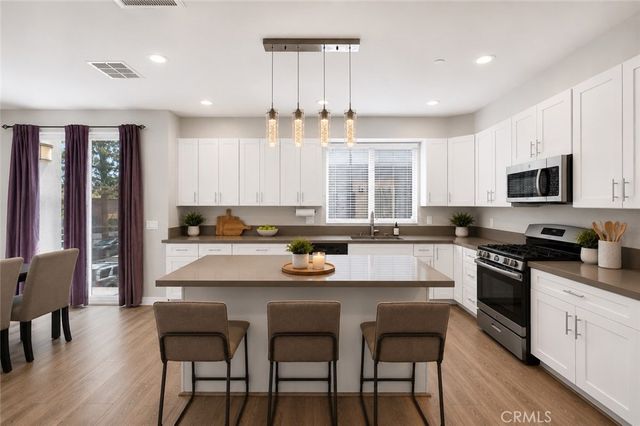 7960 Telegraph, Downey, CA 90240