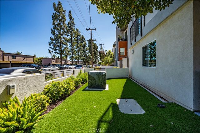 7960 Telegraph, Downey, CA 90240