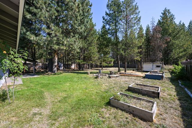 56256 Eider Road, Bend, OR 97707