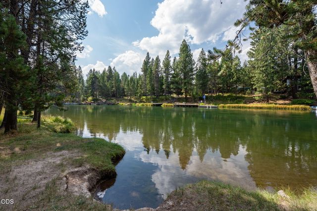 56256 Eider Road, Bend, OR 97707