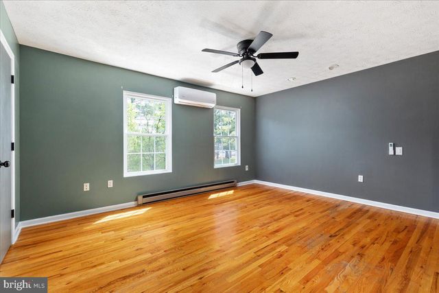 224 CARROLL DR, Stephens City, VA 22655
