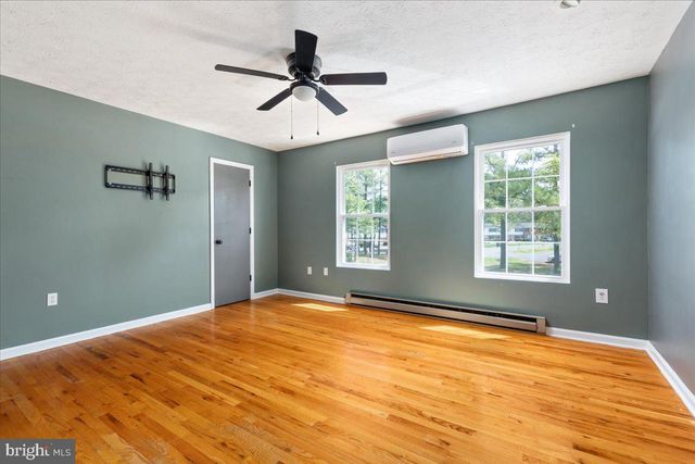 224 CARROLL DR, Stephens City, VA 22655