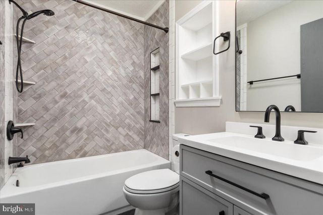 224 CARROLL DR, Stephens City, VA 22655